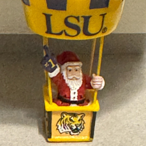 LSU Tigers 2003 Danbury Mint Victory Balloon Christmas Ornament - Picture 4 of 6